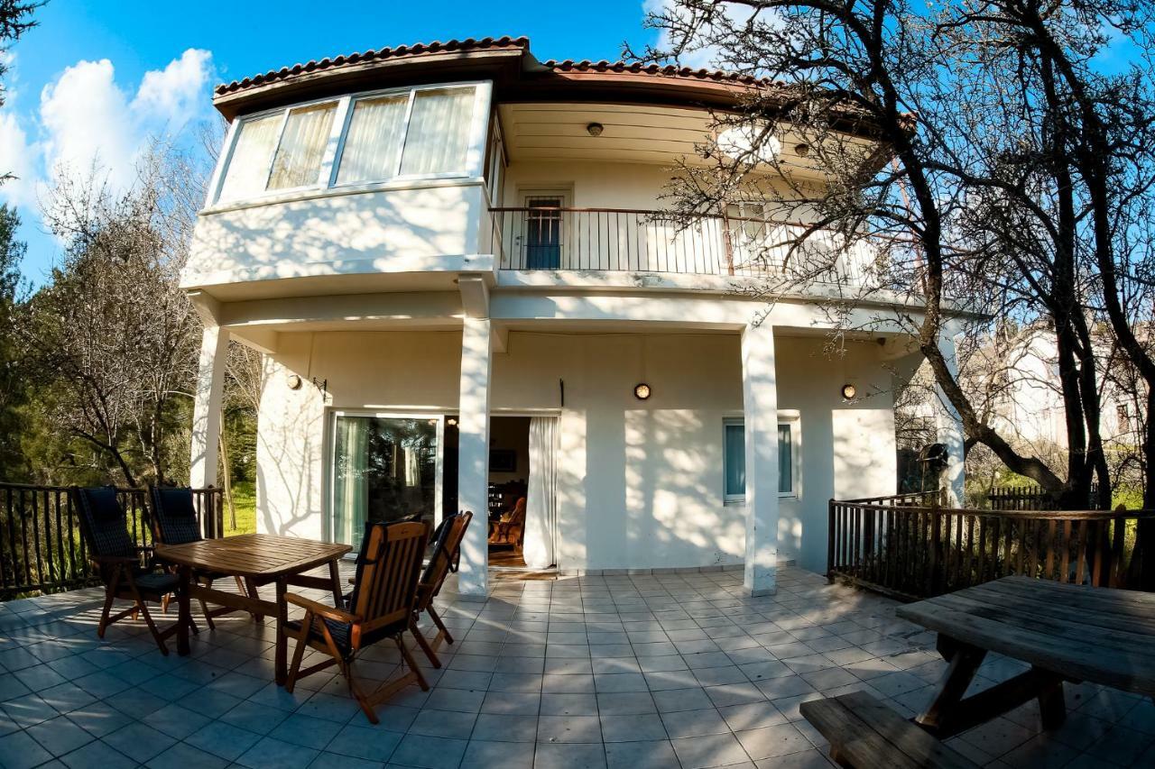 Forest Park Villa Lemithou Exterior photo